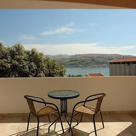 Pansion Jurko 3* Pag Town