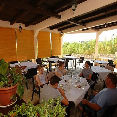 Pansion Jurko Pag Town